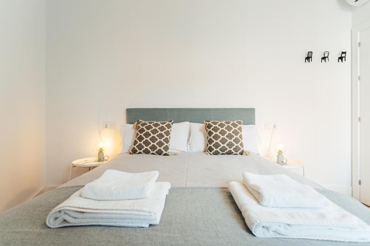 Alohamundi Peral Apartment เซบีญา ภายนอก รูปภาพ