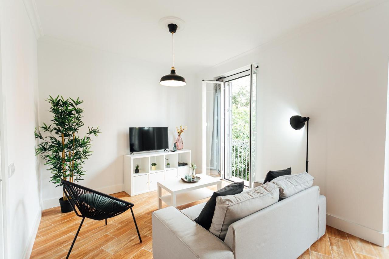 Alohamundi Peral Apartment เซบีญา ภายนอก รูปภาพ