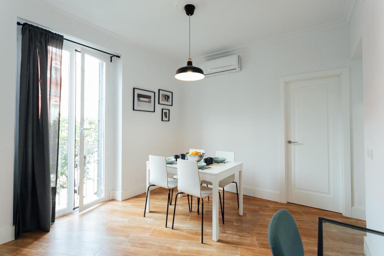 Alohamundi Peral Apartment เซบีญา ภายนอก รูปภาพ