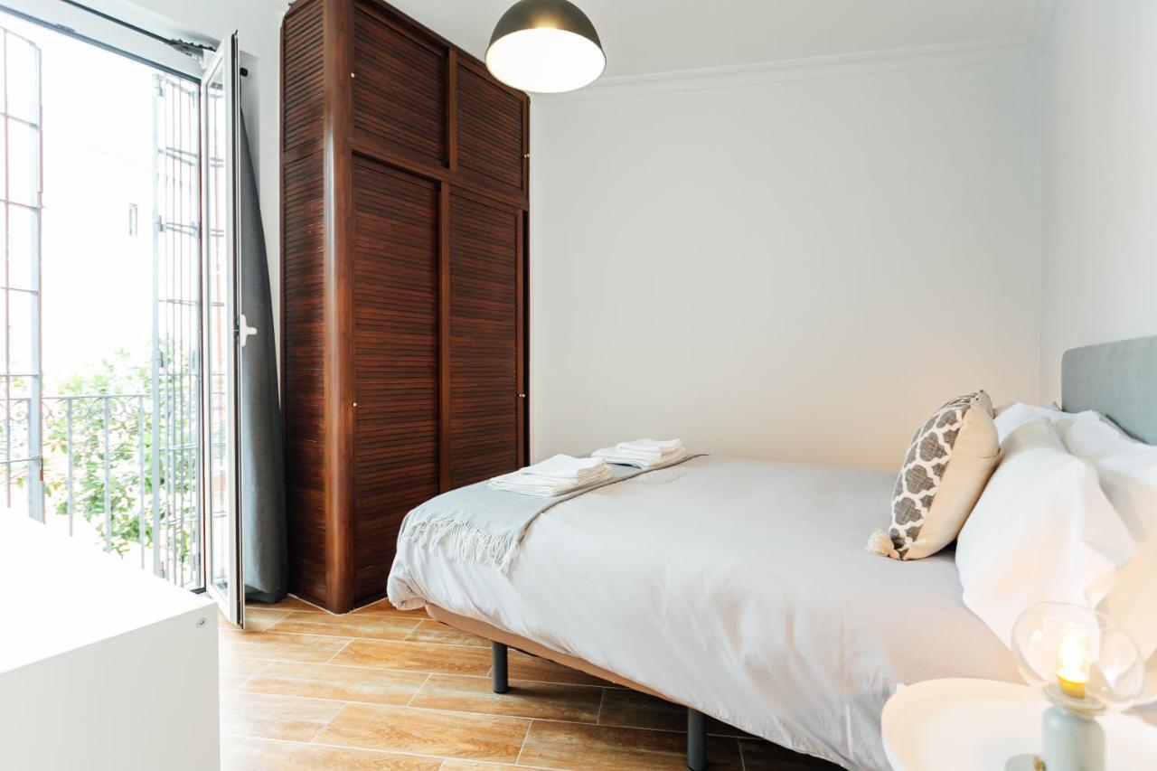 Alohamundi Peral Apartment เซบีญา ภายนอก รูปภาพ