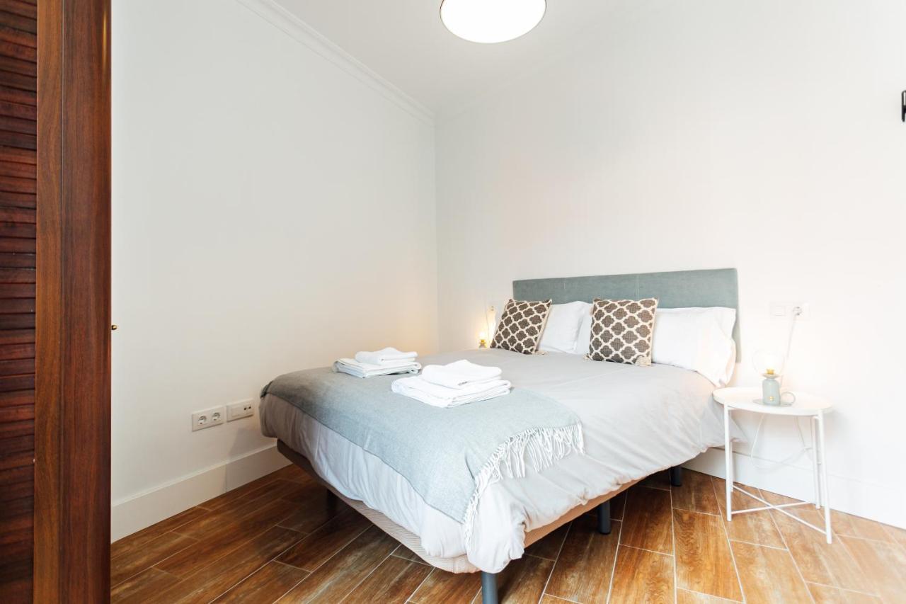 Alohamundi Peral Apartment เซบีญา ภายนอก รูปภาพ